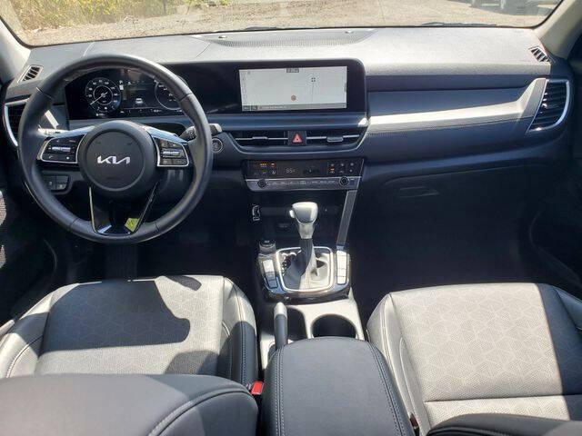 2024 Kia Seltos EX
