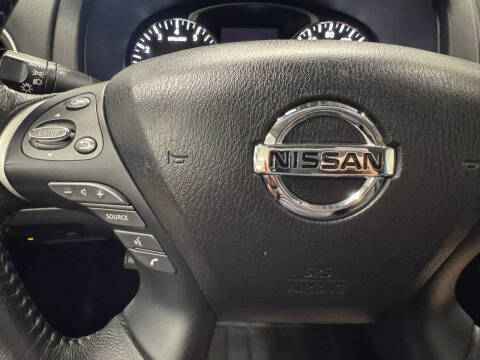 2020 Nissan Pathfinder SV