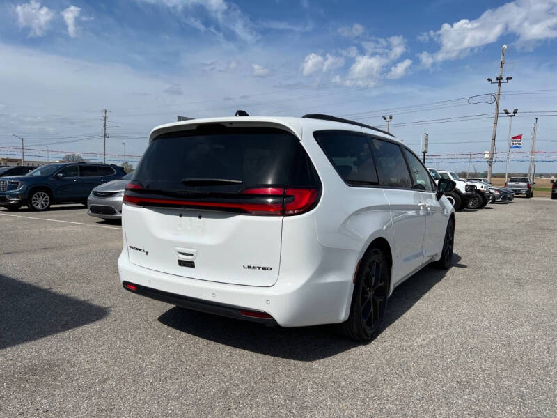 2025 Chrysler Pacifica Limited
