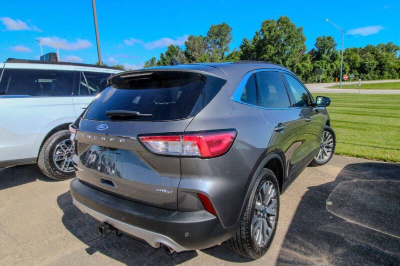 2022 Ford Escape Titanium