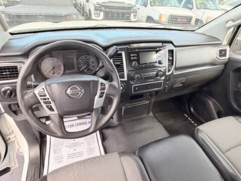 2017 Nissan Titan S