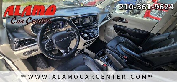 2017 Chrysler Pacifica Touring-L
