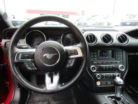 2017 Ford Mustang V6