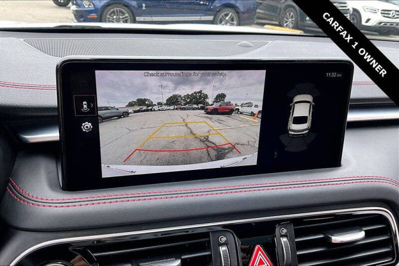 2023 Genesis G70