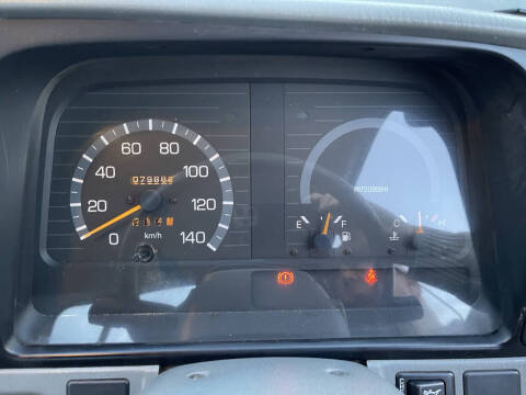 1998 Mitsubishi Canter