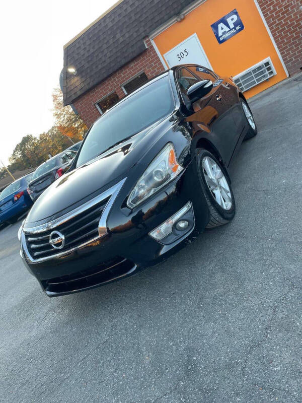 Nissan Altima's photo