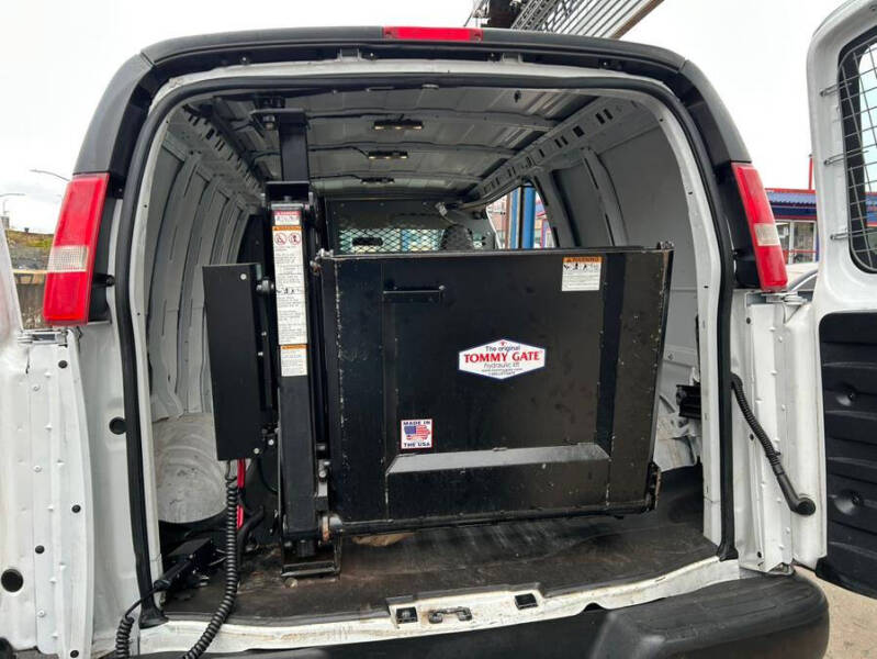 2016 Chevrolet Express 2500