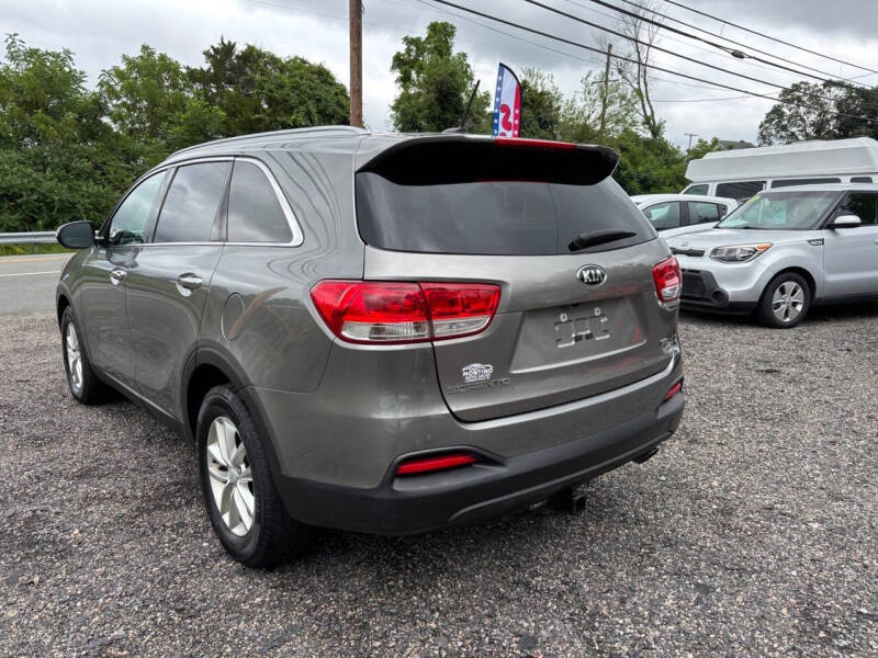 2017 Kia Sorento LX
