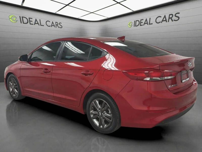 2018 Hyundai Elantra