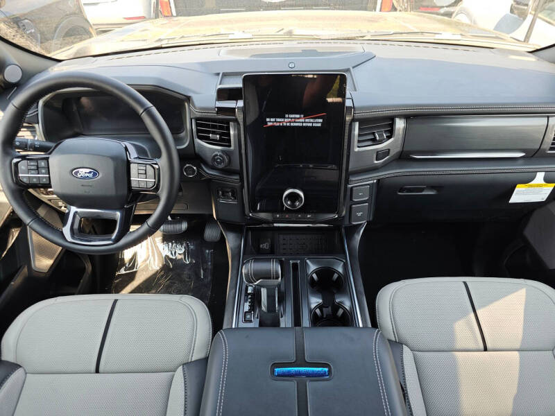 2025 Ford F-150 Lightning Platinum