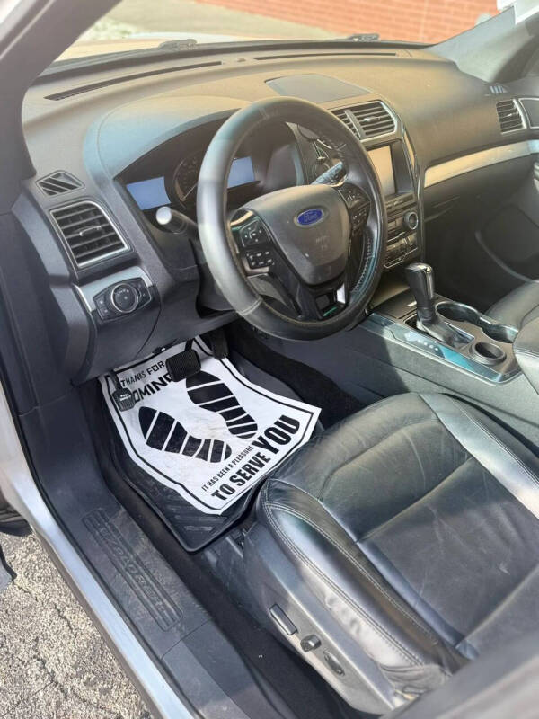 2016 Ford Explorer