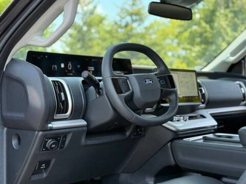 2027 Ford Expedition Active