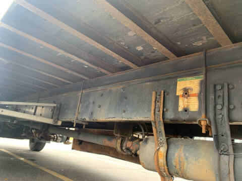 2012 Freightliner M2 106