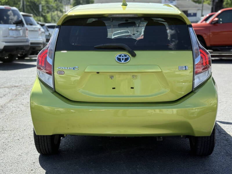 2015 Toyota Prius c Four