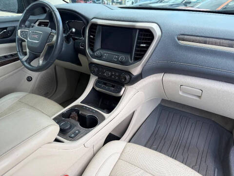 2021 GMC Acadia Denali