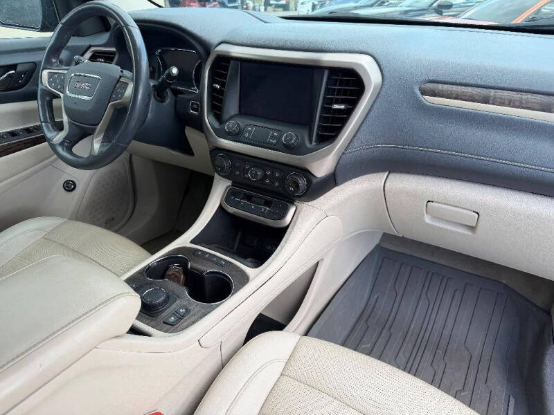 2021 GMC Acadia Denali