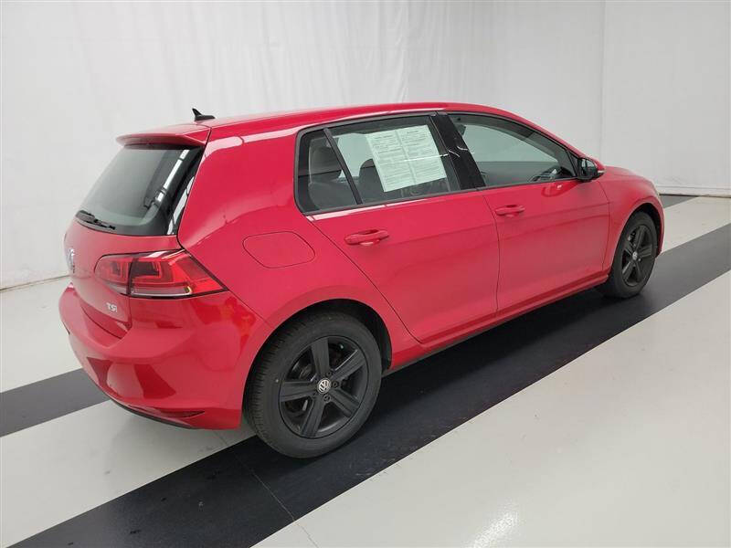 2017 Volkswagen Golf TSI S