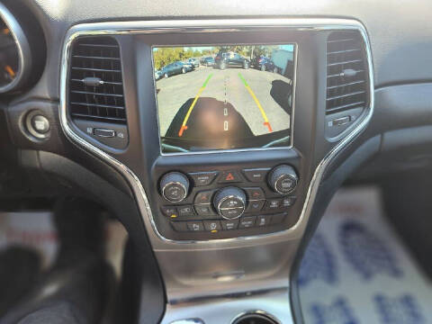 2017 Jeep Grand Cherokee Laredo