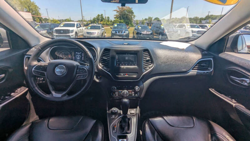 2019 Jeep Cherokee Latitude Plus