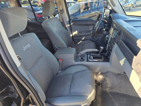 2007 Jeep Commander Sport