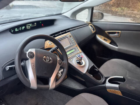 2014 Toyota Prius Two