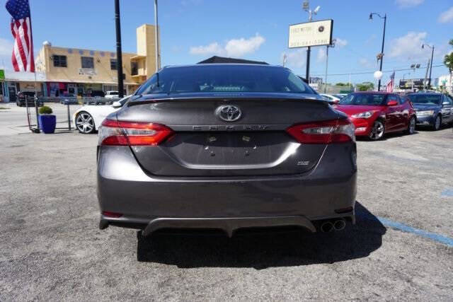 2018 Toyota Camry SE