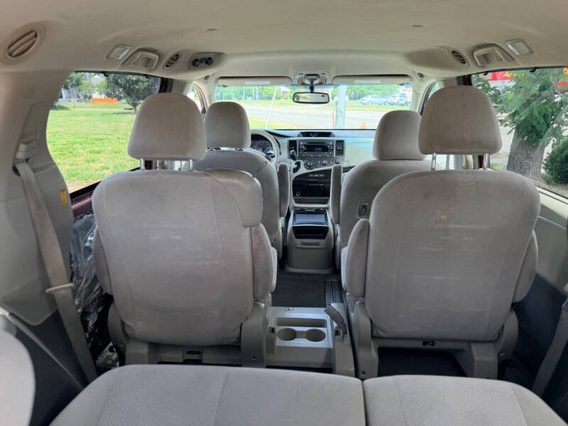 2011 Toyota Sienna