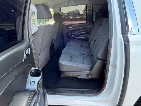 2017 Chevrolet Suburban LS