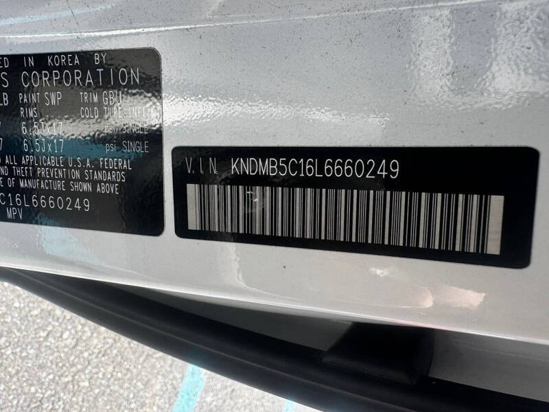 2020 Kia Sedona LX