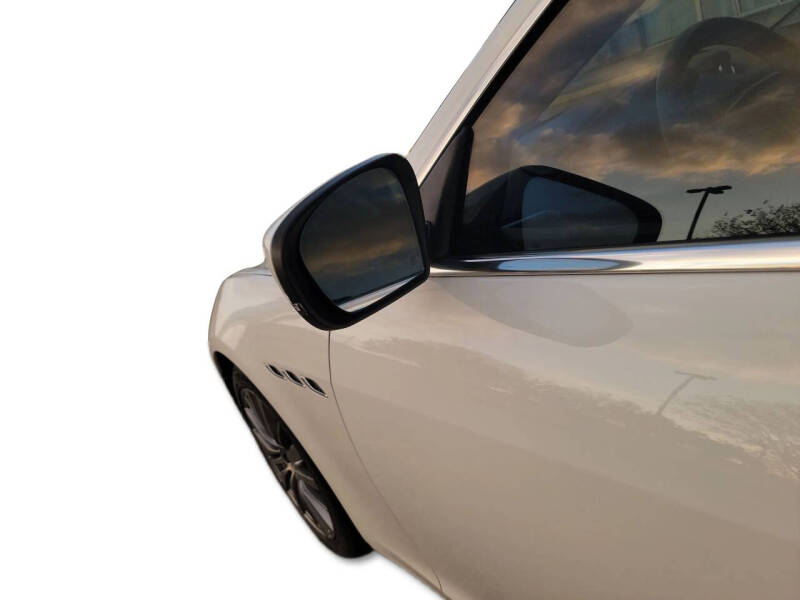 2017 Maserati Ghibli