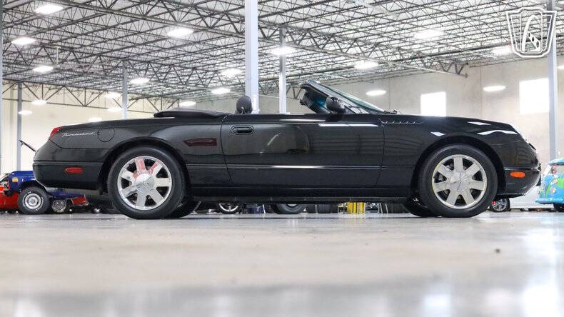 2002 Ford Thunderbird Deluxe