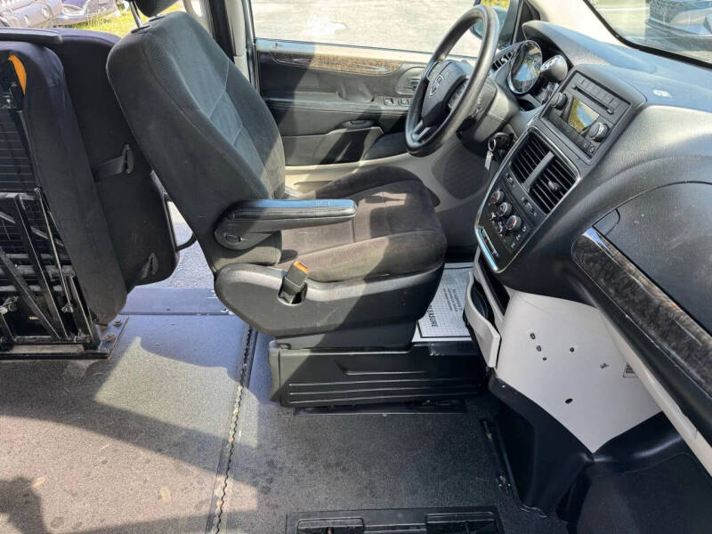 2011 Dodge Grand Caravan Express