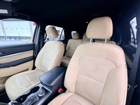 2017 Ford Explorer