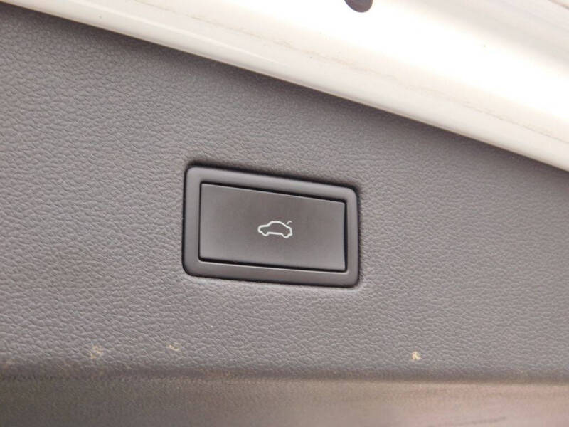 2022 Volkswagen Tiguan SE 4Motion