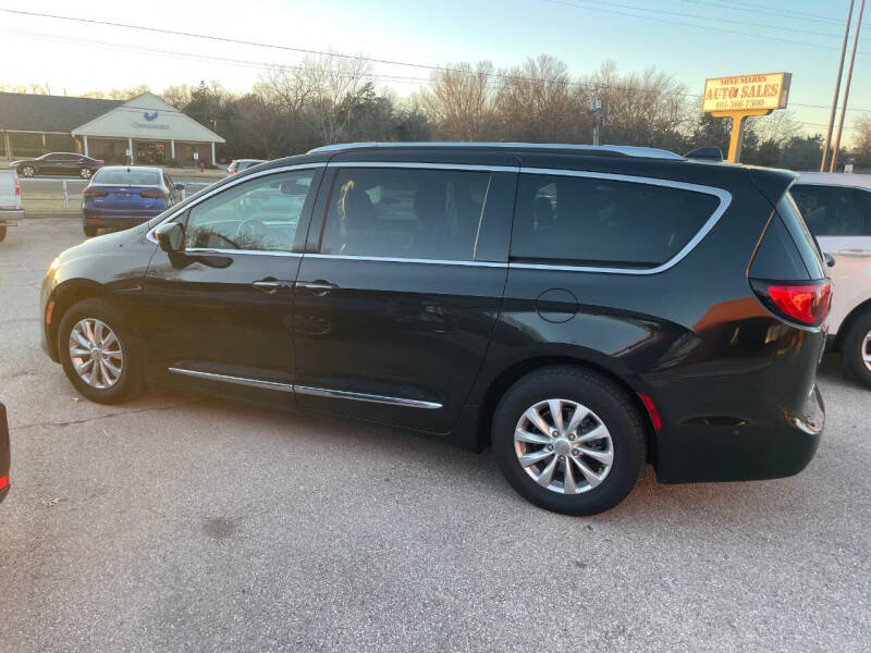 2018 Chrysler Pacifica for sale at Mike Marrs Auto Sales in Norman OK