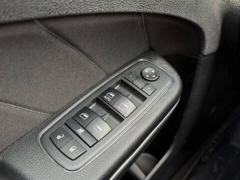 2017 Dodge Charger SXT