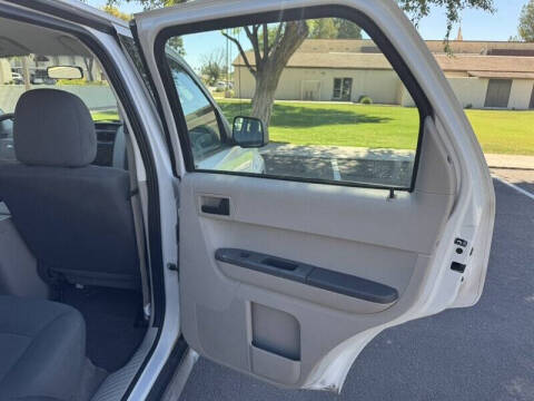 2009 Ford Escape XLS