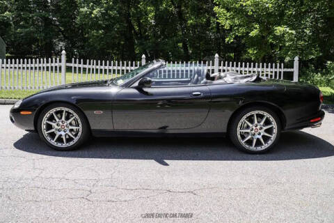 2002 Jaguar XKR Photo