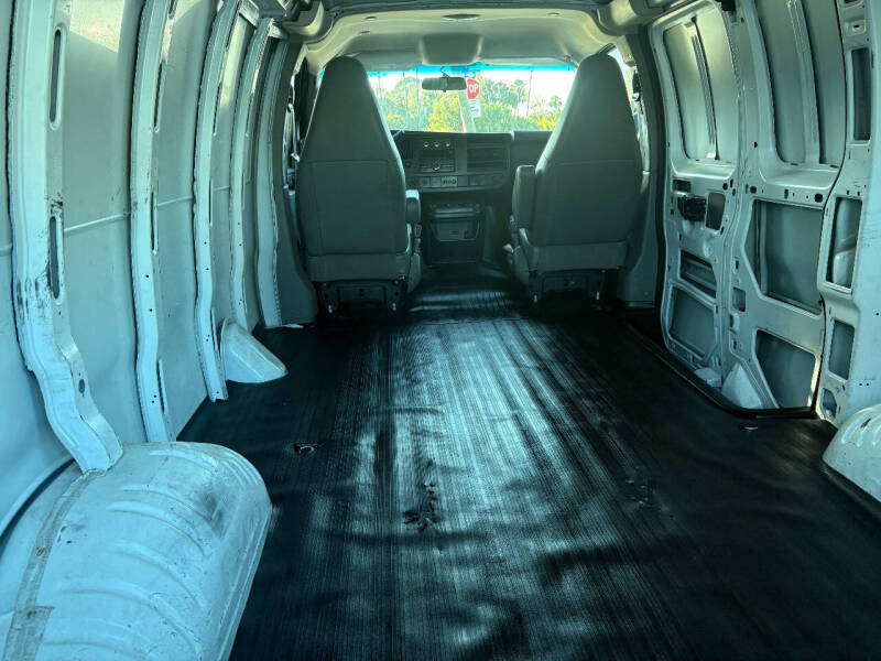 2021 Chevrolet Express 2500