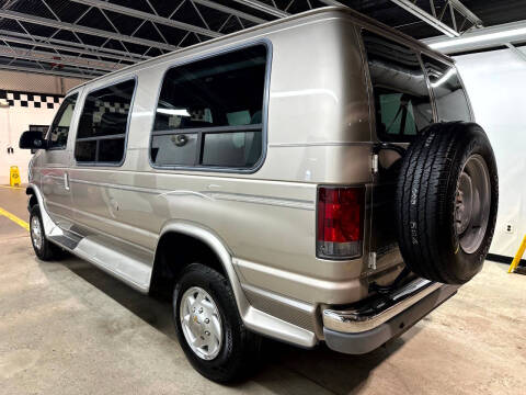 2002 Ford E-Series E-250 SD