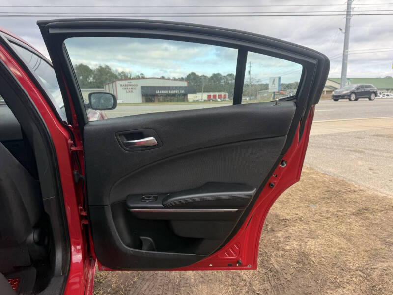 2016 Dodge Charger SE