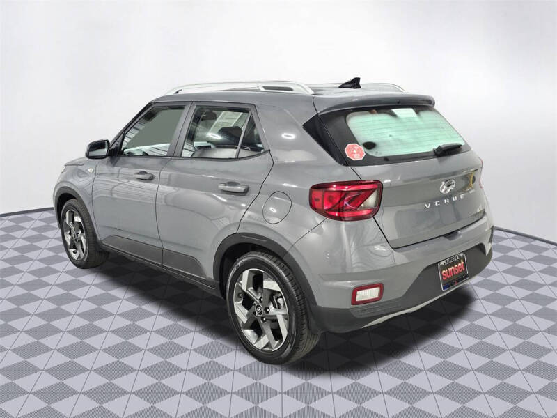 2022 Hyundai Venue SEL