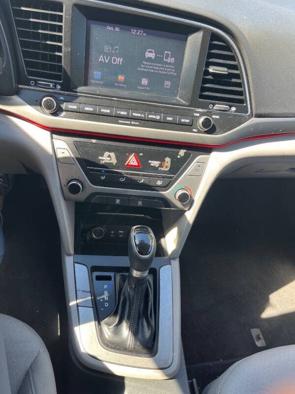 2018 Hyundai Elantra SEL