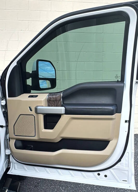 2018 Ford F-350 Super Duty Lariat