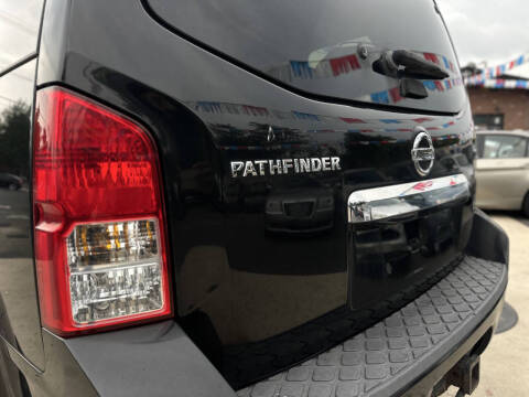 2008 Nissan Pathfinder SE