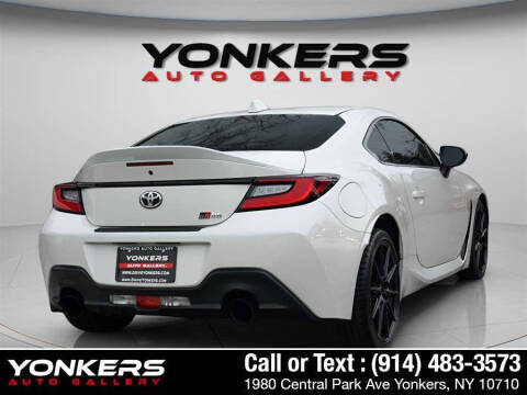 2023 Toyota GR86 Premium