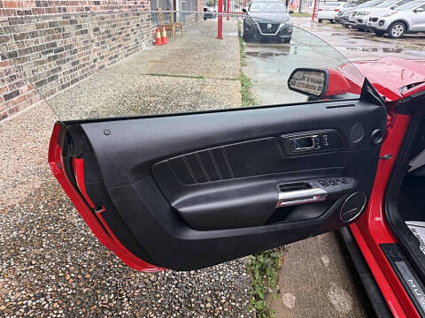 2017 Ford Mustang EcoBoost Premium