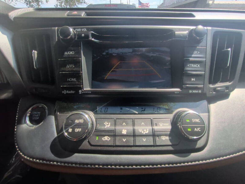 2018 Toyota RAV4 SE