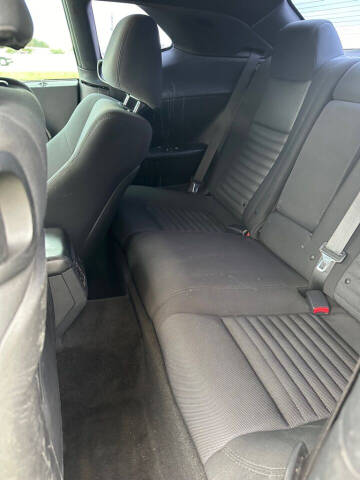 2013 Dodge Challenger SXT