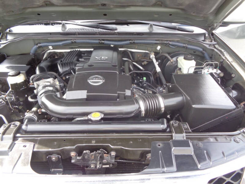 2005 Nissan Frontier LE